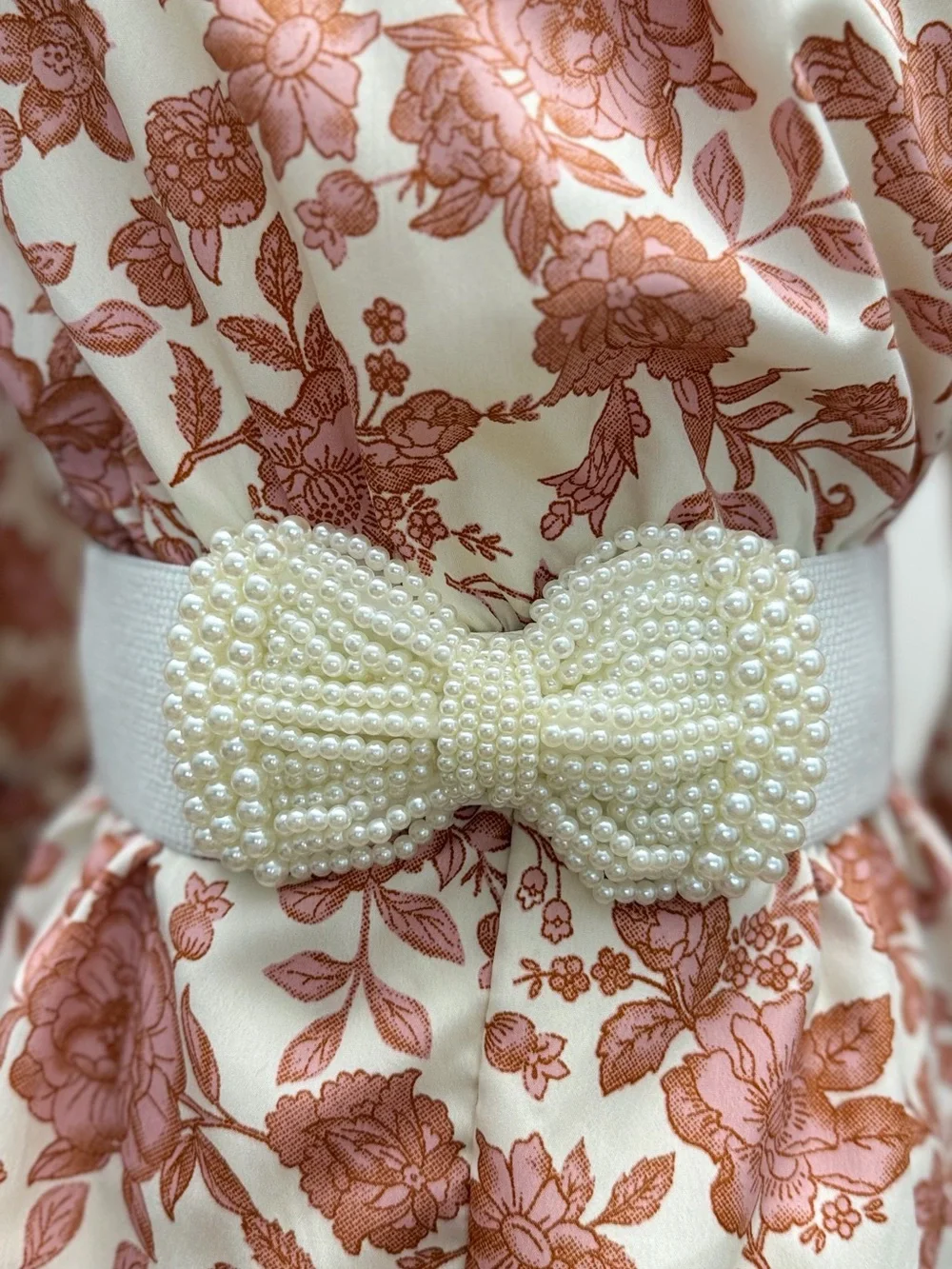 New White Pearl Beaded Bow Wide Elastic Waist Belt Statement Cinch Belt